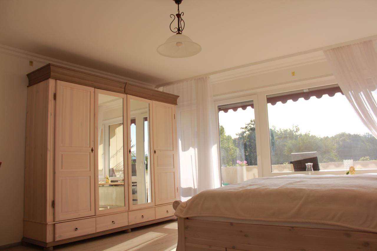 באד קרוצינגן Mariaprimavera Apartment Am Kurpark Mit Schwarzwaldblick * * * * מראה חיצוני תמונה