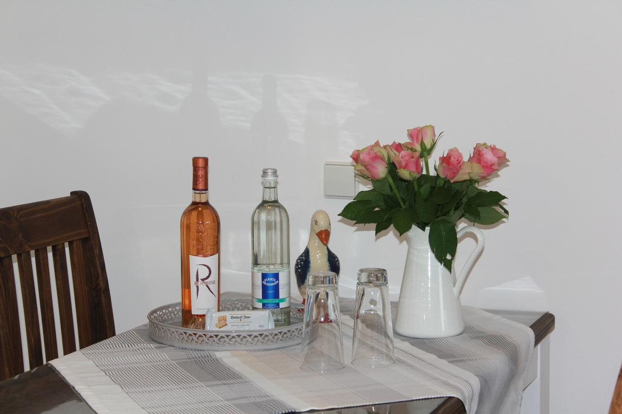 באד קרוצינגן Mariaprimavera Apartment Am Kurpark Mit Schwarzwaldblick * * * * מראה חיצוני תמונה