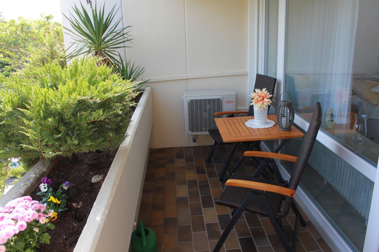 באד קרוצינגן Mariaprimavera Apartment Am Kurpark Mit Schwarzwaldblick * * * * מראה חיצוני תמונה
