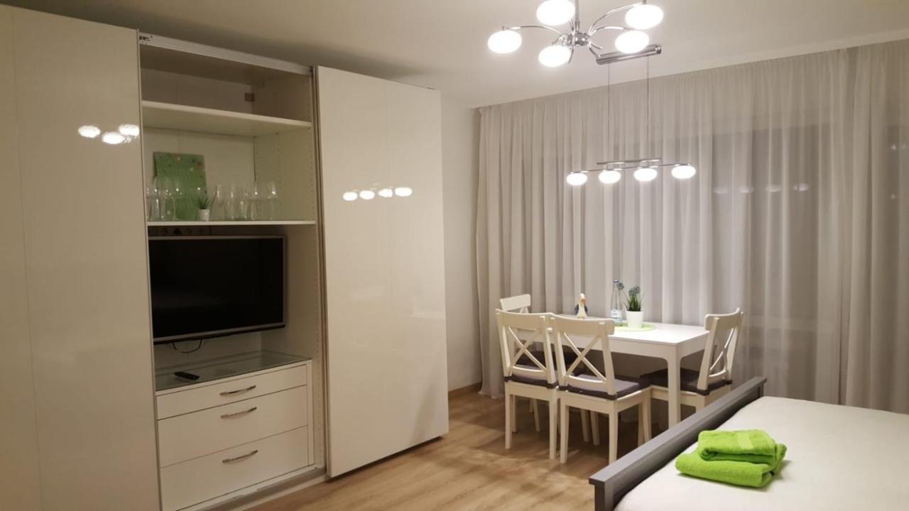 באד קרוצינגן Mariaprimavera Apartment Am Kurpark Mit Schwarzwaldblick * * * * מראה חיצוני תמונה